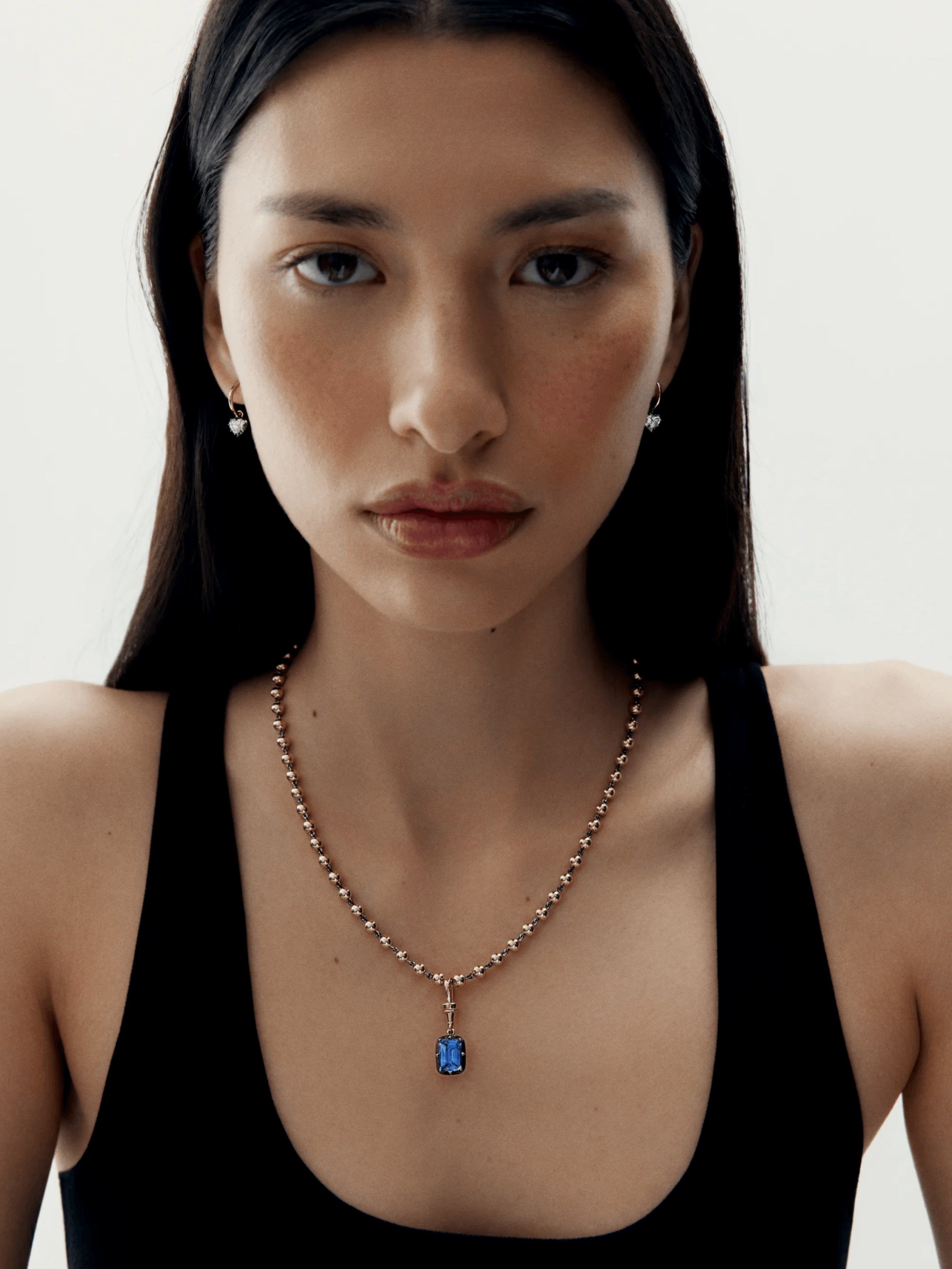 Ball n Chain 3.95ct Cushion Cut Sapphire Pendant View 3