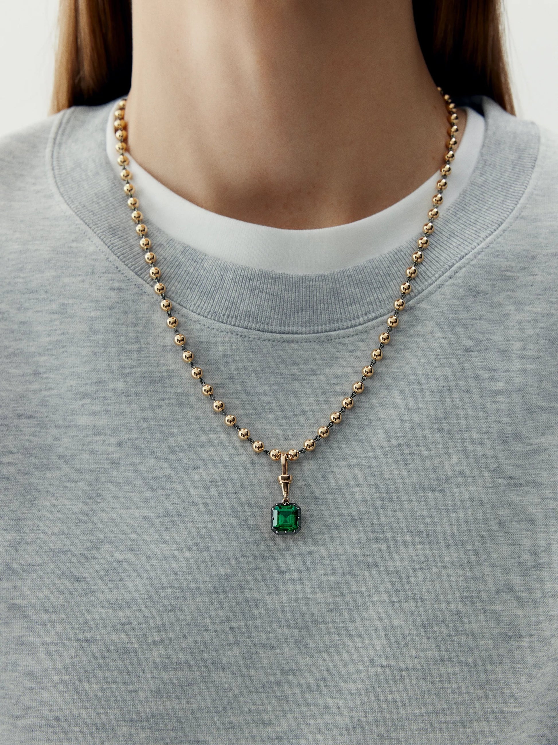 Ball n Chain 3.80ct Emerald Cut Emerald Pendant View 3
