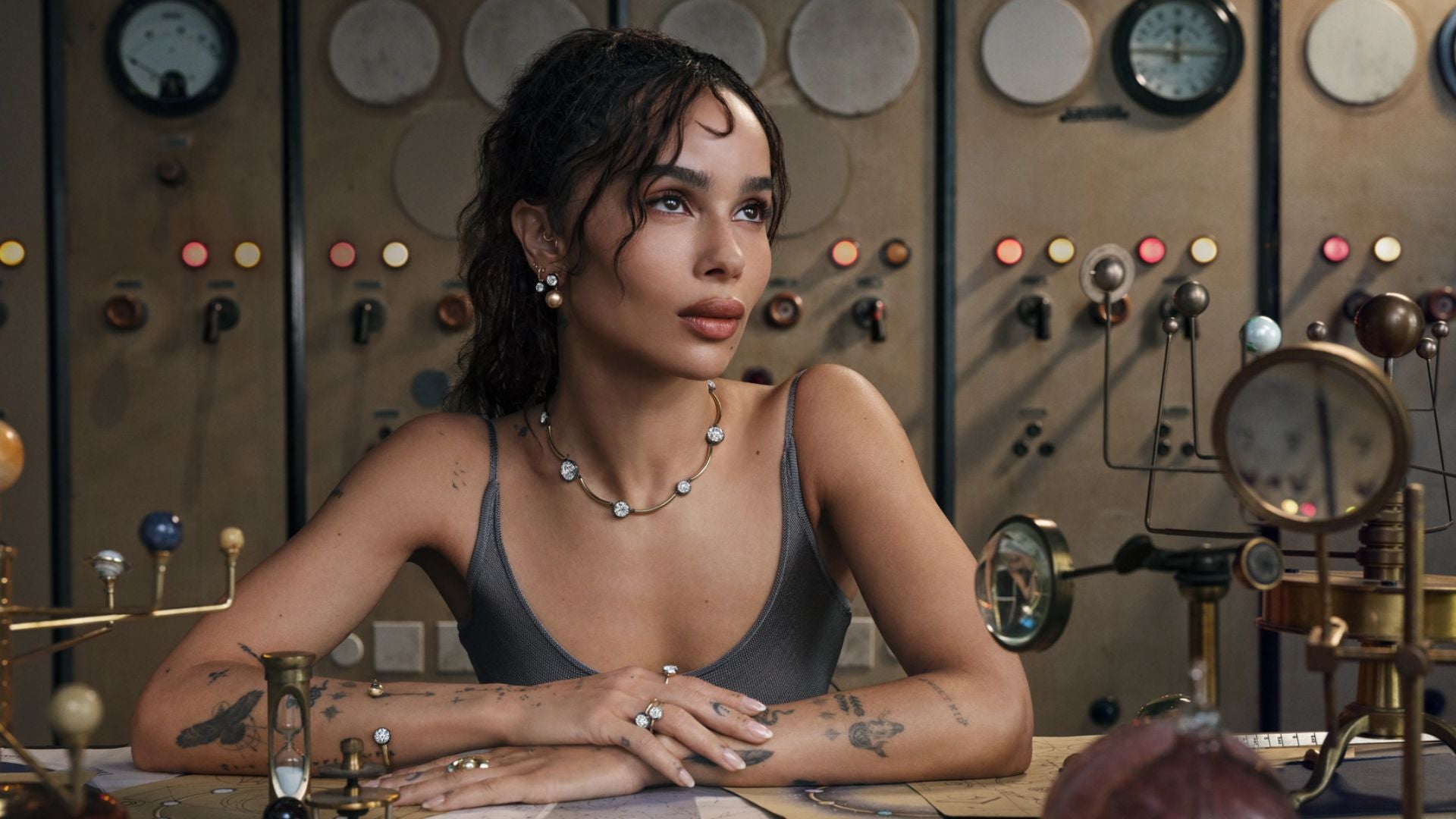 NECKLACES & PENDANTS