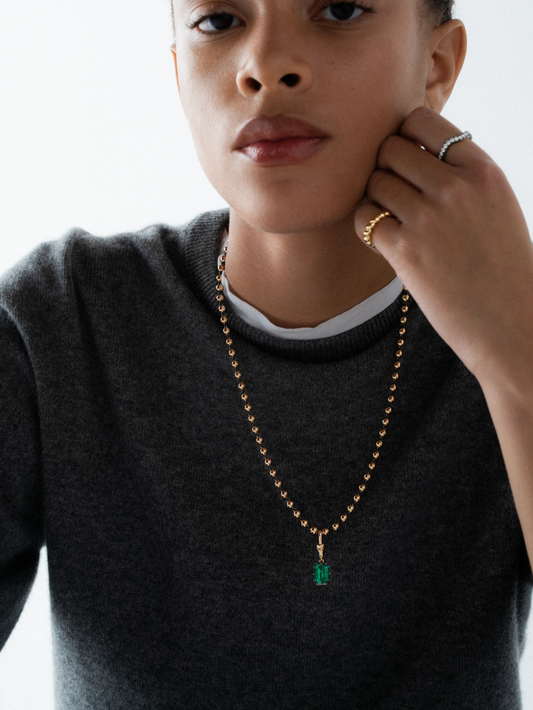 Ball n Chain 3.53ct Emerald Cut Emerald Pendant View 3