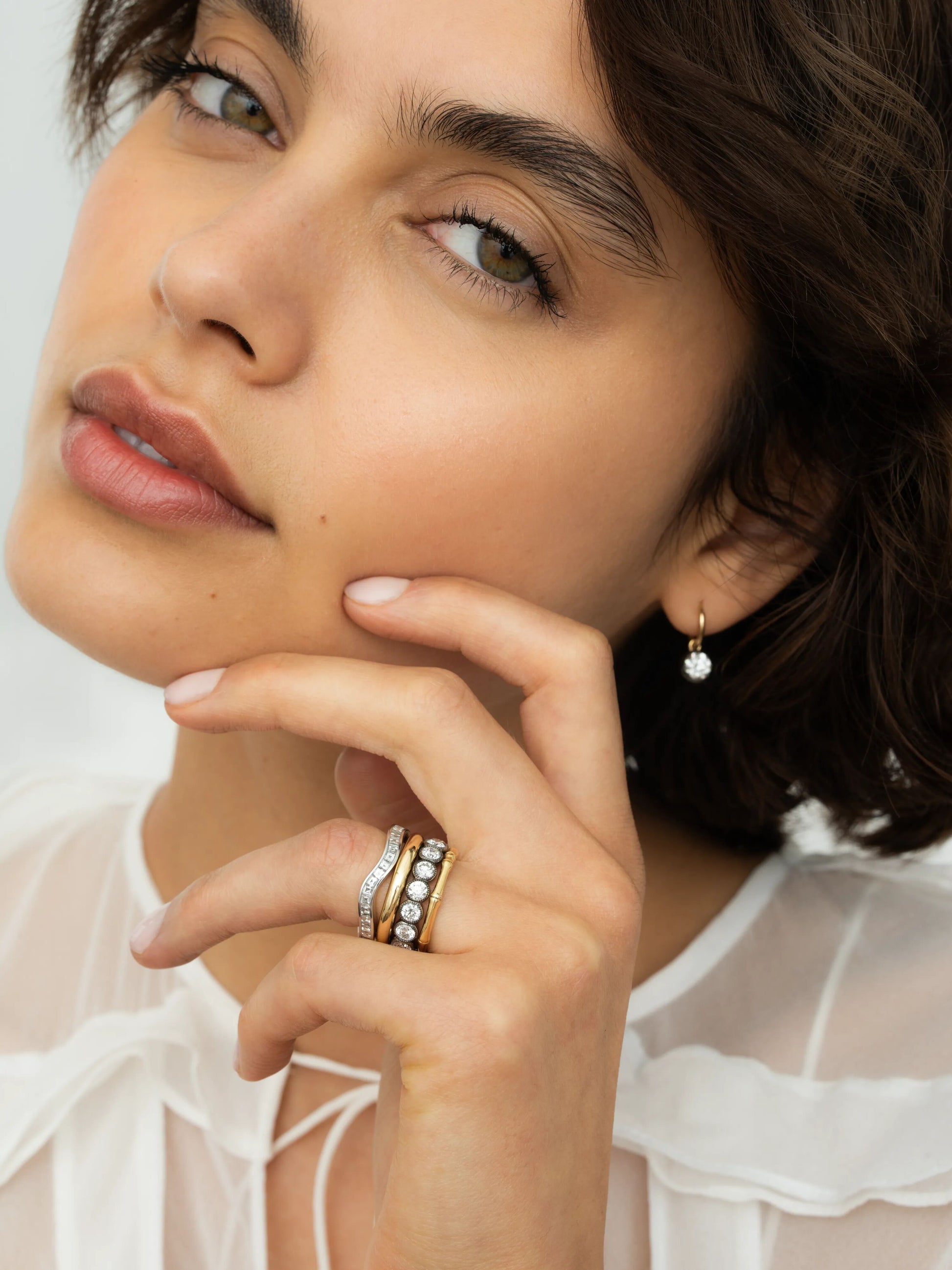 Carmela Carré-Cut Diamond & White Gold Spaghetti Hoop Band View 3