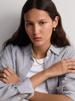 3.10ct East-West Cushion Diamond Button Back Ring