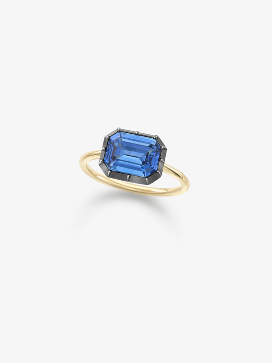 3.23ct East-West Emerald Sapphire Button Back Ring View 2