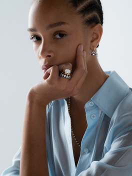 4.04ct East-West Cushion Diamond Button Back Ring