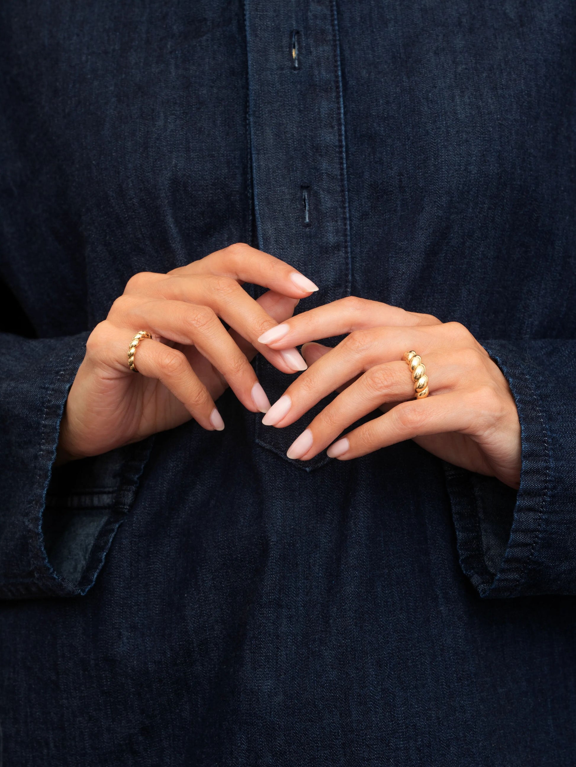 Beaches Conch Shell Ring View 3