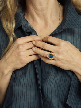 Orbit Sapphire & Carré-Cut Diamond Ring